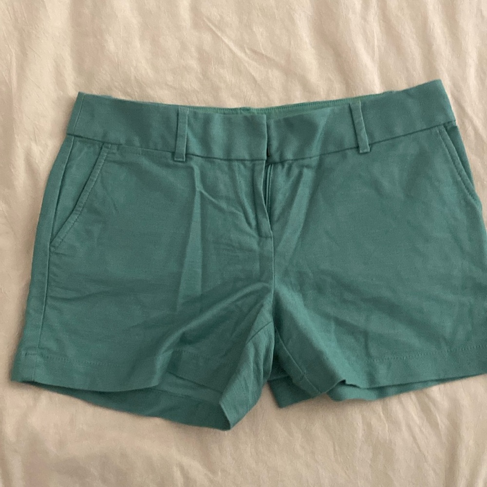 Loft Size 4 Green shorts